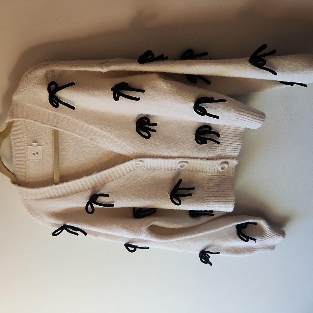 Luna Ivy White/Cream Cardigan with Black Bow Accents, Size Xs - Picture 10 of 11